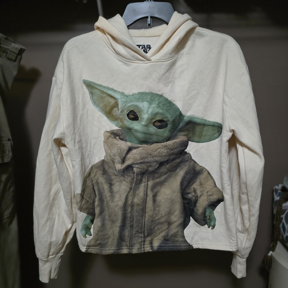 Star Wars Cream Hoodie with Green Baby Yoda